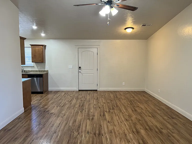 279 Country Club Pkwy — Photo 7