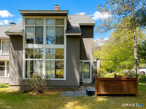 1 Partridge Court #1, Simsbury, CT 06070