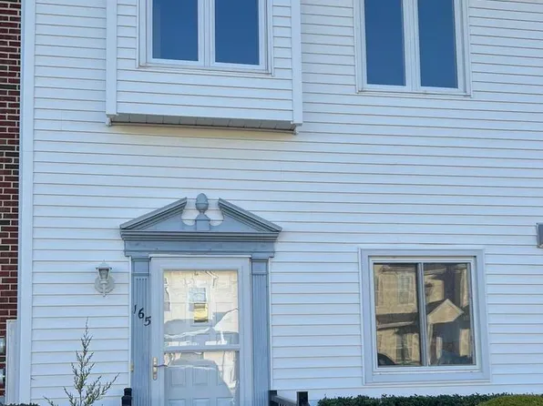 165 Yorktown Blvd, Hammonton, NJ 08037