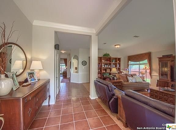 3rd image of 184 Plantation Dr