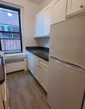 5th image of 35-50 82nd St #4P