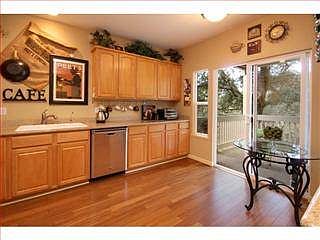 4th image of 268 Blue Bonnet Ln #212
