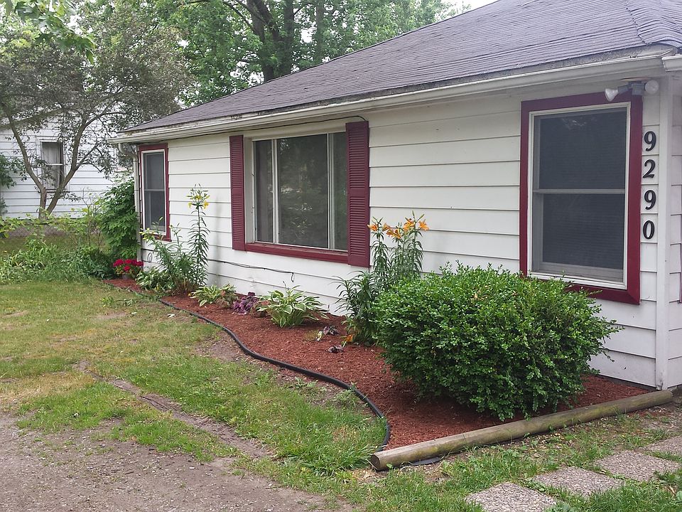 Front of house  734-218-5594