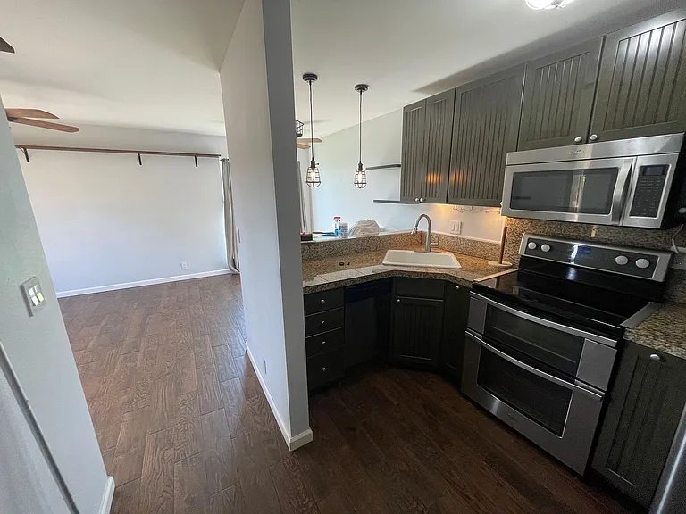 480 Kenolio Rd #5-106 — Photo 10