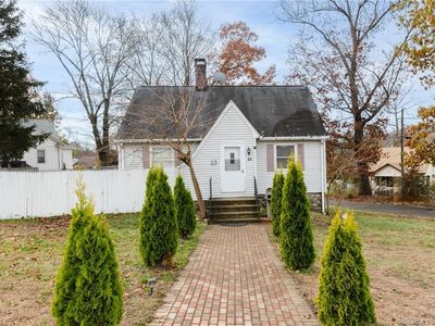 23 Gates Ave, Waterbury, CT, 06705