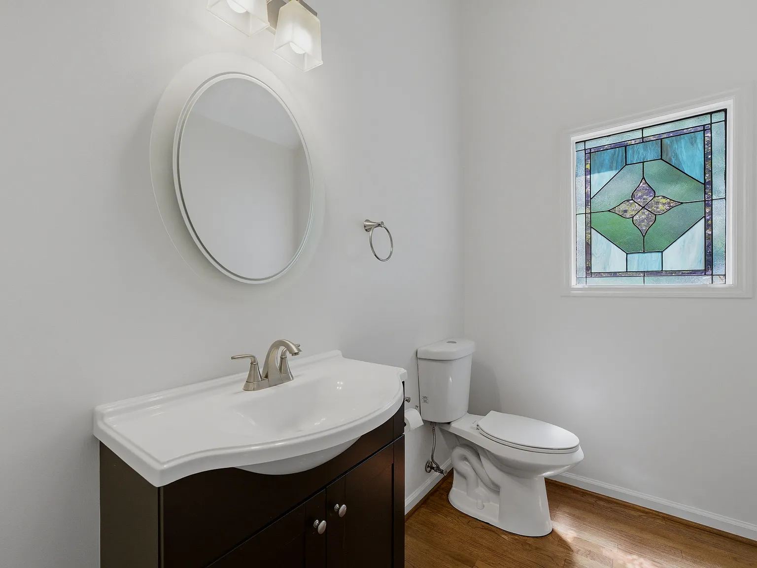 4 bed, 3.5 bath, 2710 sqft, $3,750 — Photo 3