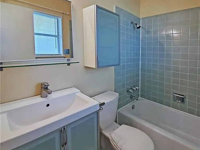 6805 Deborah Dr — Photo 10