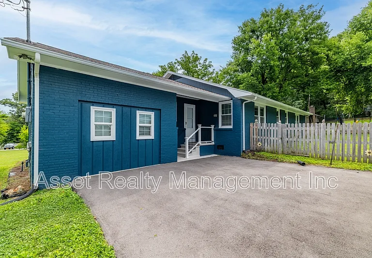 201 Farlow Dr — Photo 7