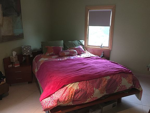4th image of 556 Klondike Ave