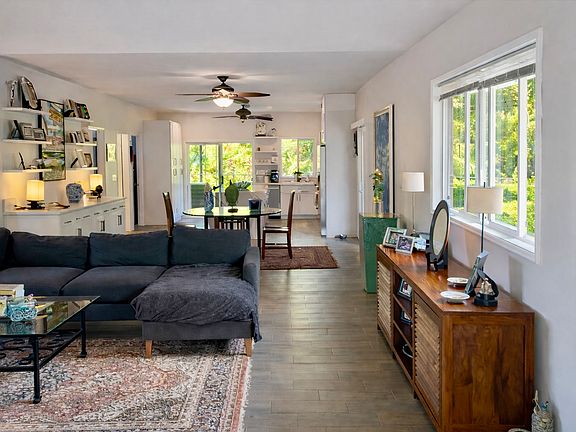 4th image of 13-3537 Oneloa St