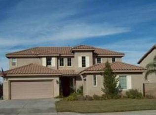 104 Quartz Ln, Perris, CA 92570