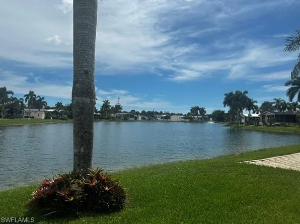 1137 Diamond Lake CIR, NAPLES, FL 34114