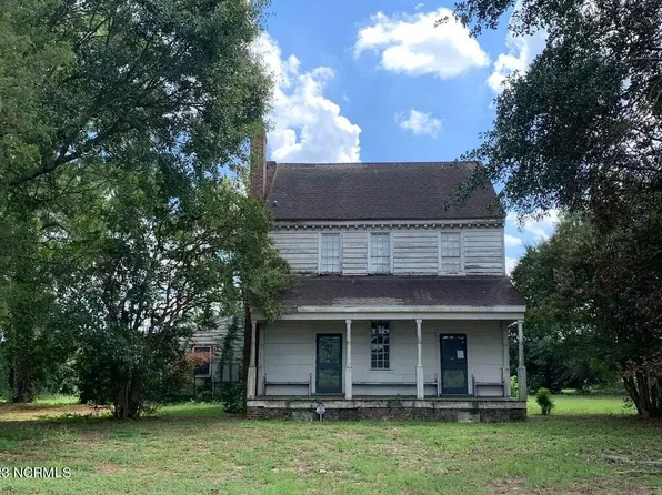 1066 County Line Road, Belvidere, NC 27919