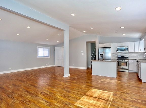 5th image of 9125 S Parnell Ave