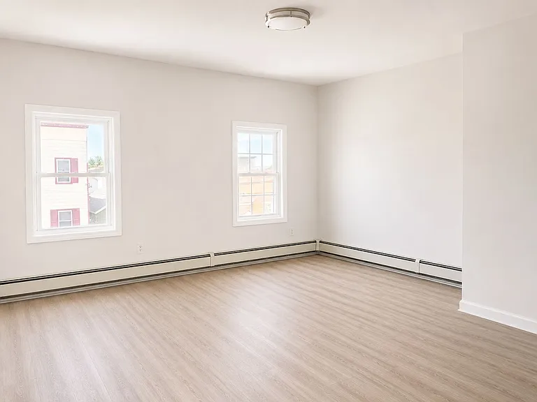 317 E Jersey St #3 — Photo 6