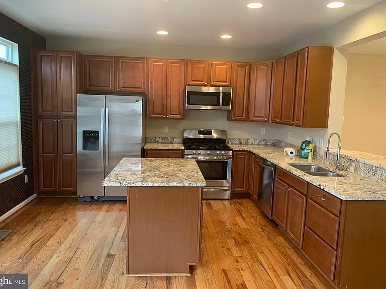 9325 Paragon Way — Photo 9