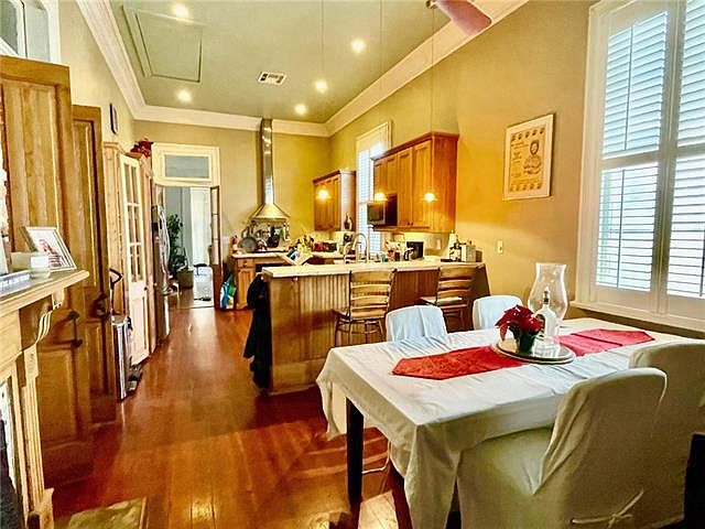 915 Arabella St, New Orleans, LA 70115 | Zillow