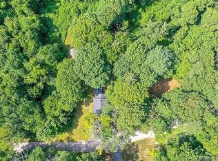 216 Pickerel Lake Rd, Colchester, CT 06415