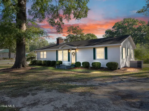 208 N Church Street, Faison, NC 28341