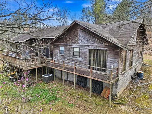 6611 N Starr Ridge Rd, Proctor, OK 74457