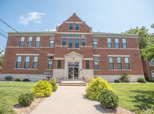 230 West Dunklin (Carpenters' Building) - 103, Jefferson City, MO 65101