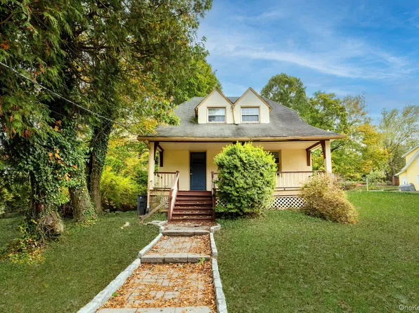 221 N Greeley Avenue, Chappaqua, NY 10514