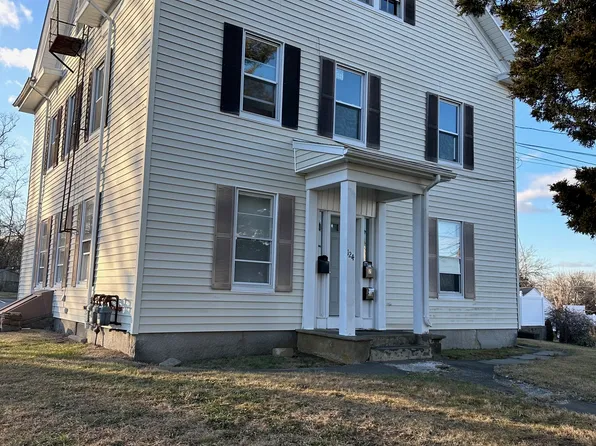 124 Tower St Floor 3, Westerly, RI 02891