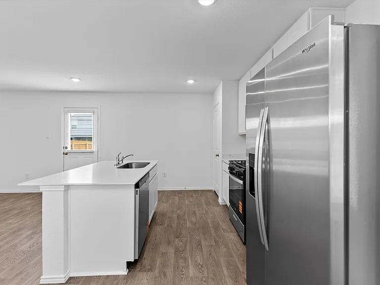 456 Sandringham Loop — Photo 30