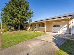 830 N 6th St, Aumsville, OR 97325