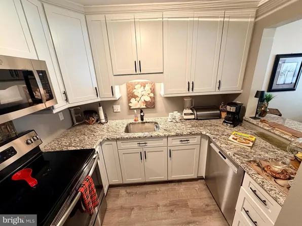 530 Summit House, West Chester, PA 19382