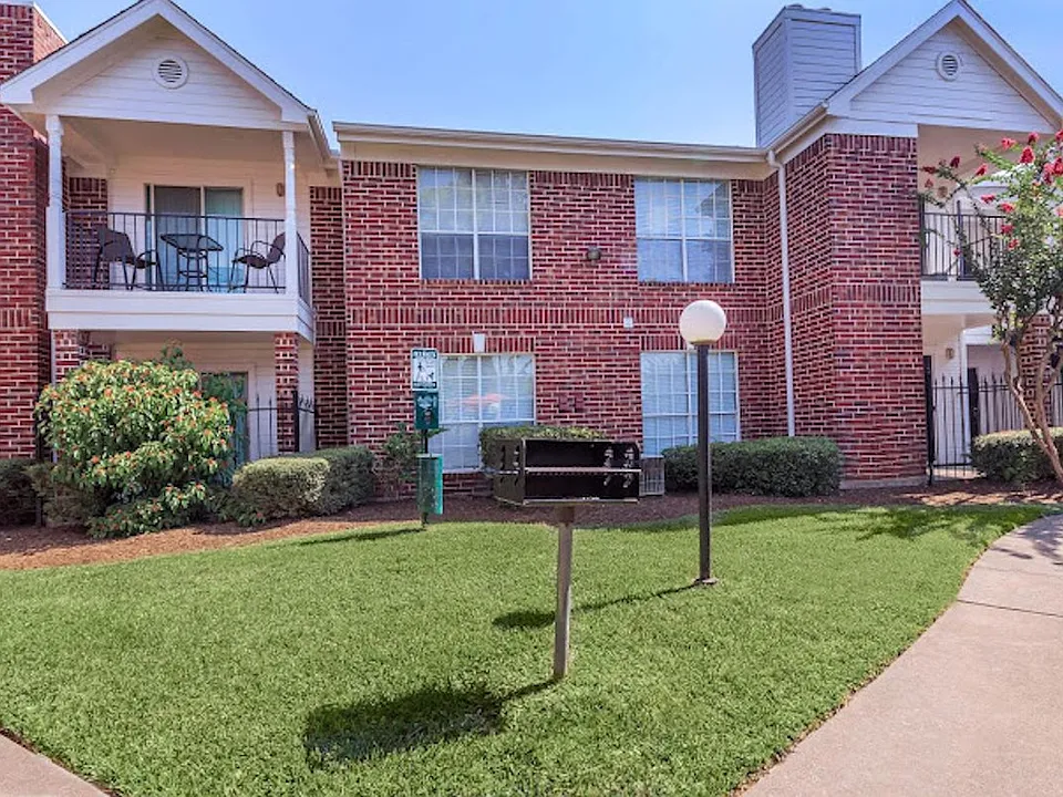 Savannah Place