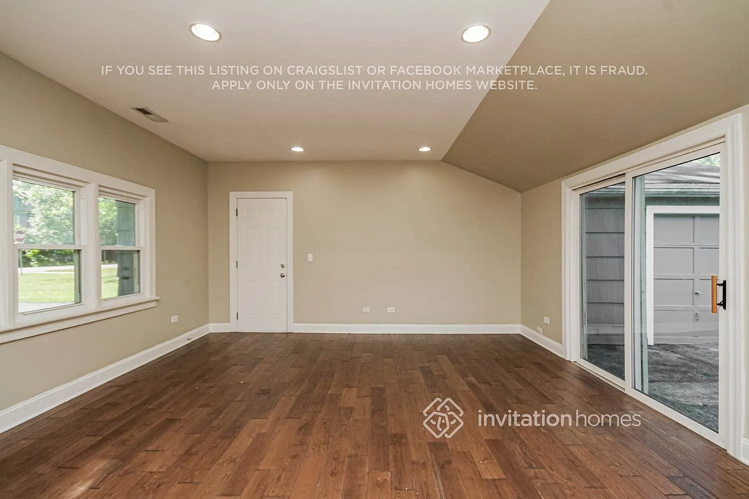 400 N Richmond Ave Westmont, IL 60559 — Photo 4