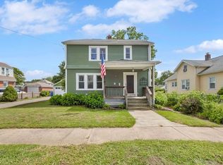 21 Kingsley St, Springfield, MA 01104