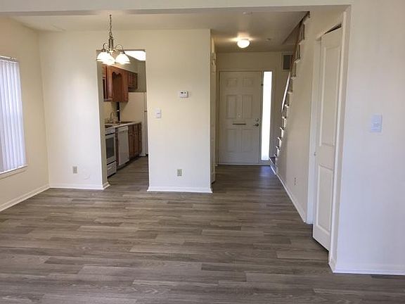 2nd image of 8181 Oconnor Cres