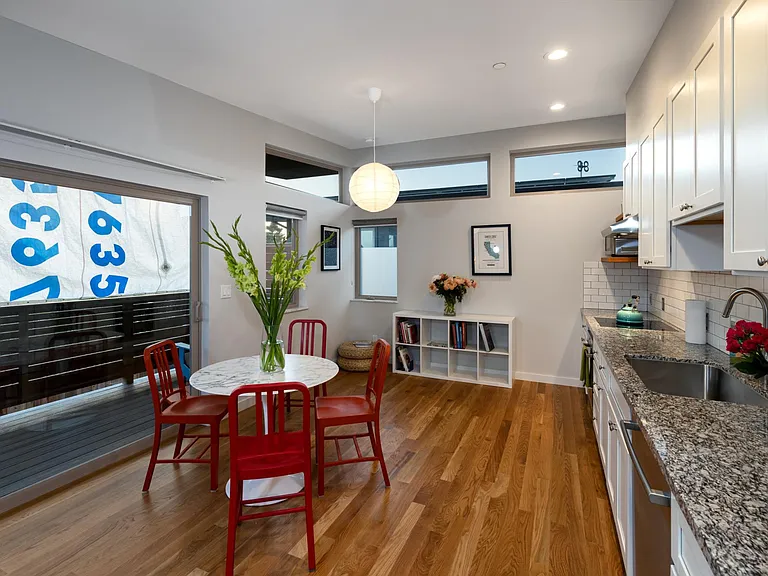 115A Hebard St #A — Photo 13