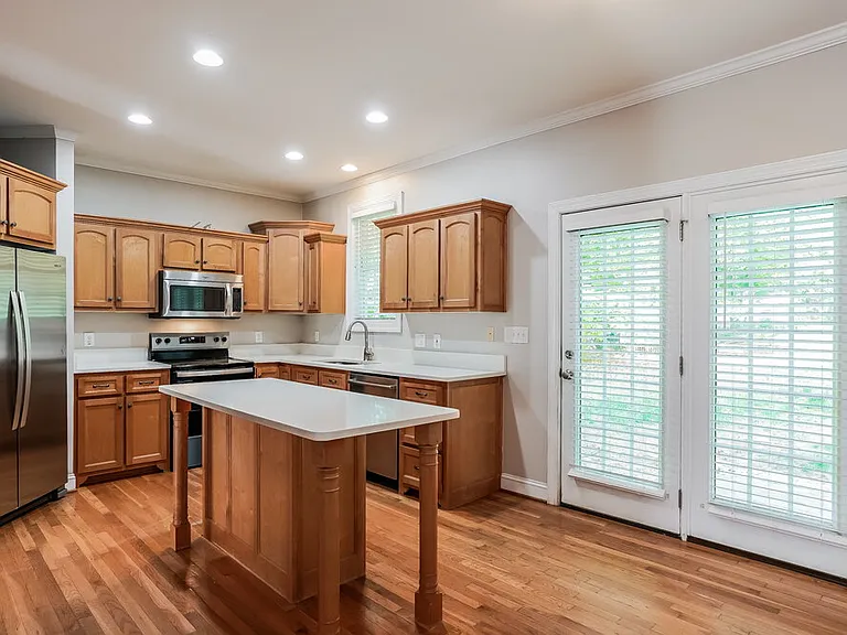 308 Cardinal Crest Ln — Photo 8