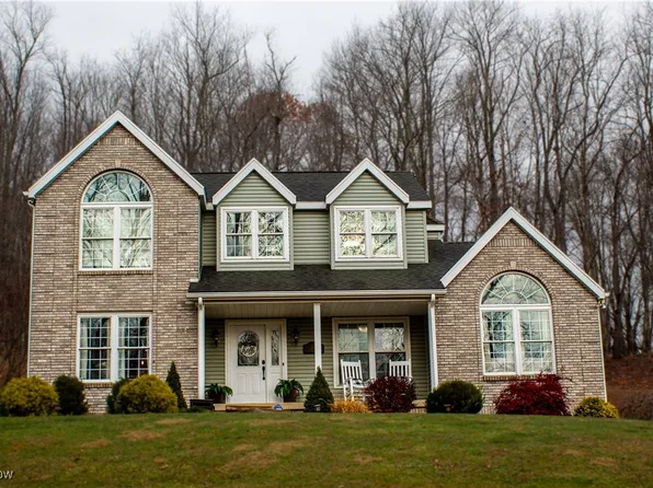 306 Pleasant Hill Rd, New Cumberland, WV 26047