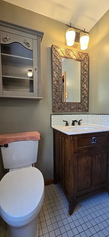 Studio, 1.0 bath, 4060 sqft, $1,500 — Photo 4