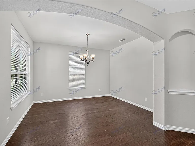 1314 Torrington Ln — Photo 7