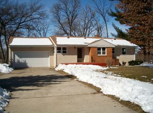 8570 Mississippi Blvd NW, Coon Rapids, MN 55433