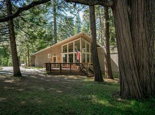 5221 Loch Leven Dr, Pollock Pines, CA 95726