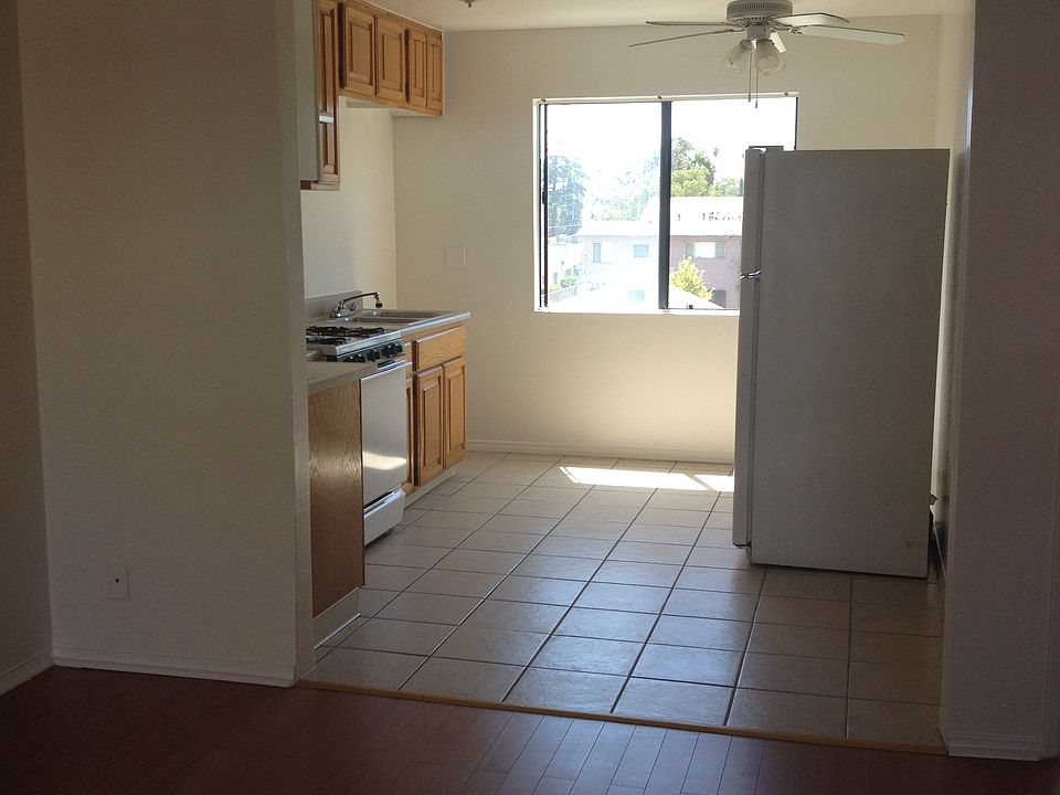 Living room to kitchen