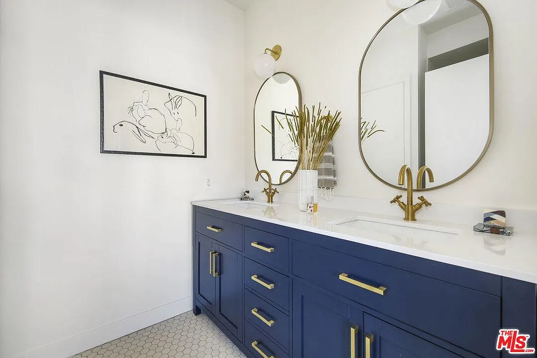 2337 Ridgeview Ave — Photo 3