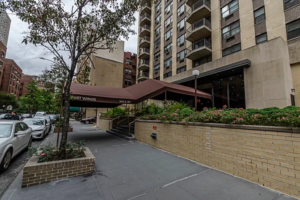 Rented by Douglas Elliman | media 3