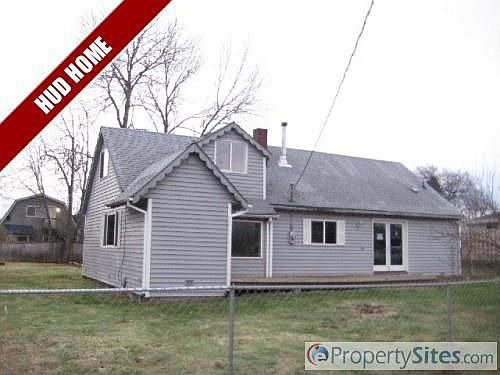 1st image of 10217 Vickery Ave E