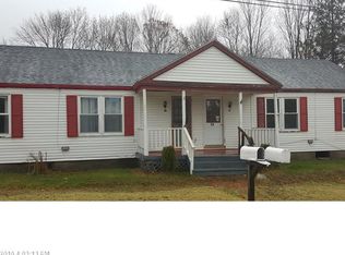 18 Schoolhouse Ln, Hampden, ME 04444