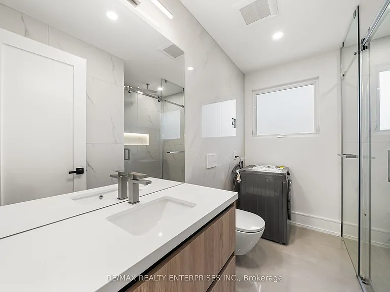 1495 Thetford Ct — Photo 20