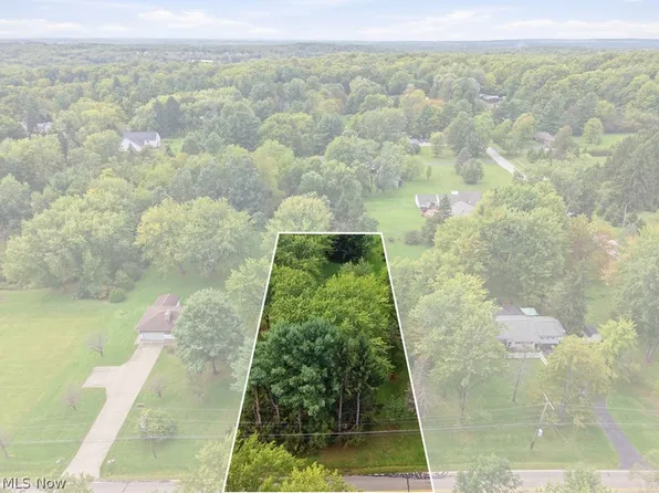 Haskins Rd, Chagrin Falls, OH 44023