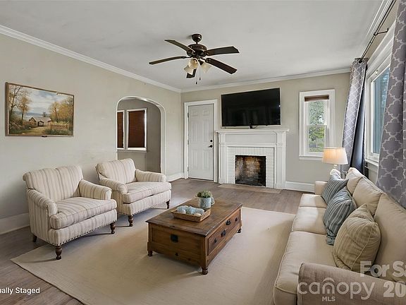 2nd image of 6504 Pence Rd #A