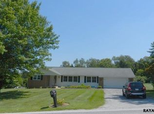 468 Chestnut Hill Rd, York, PA 17402